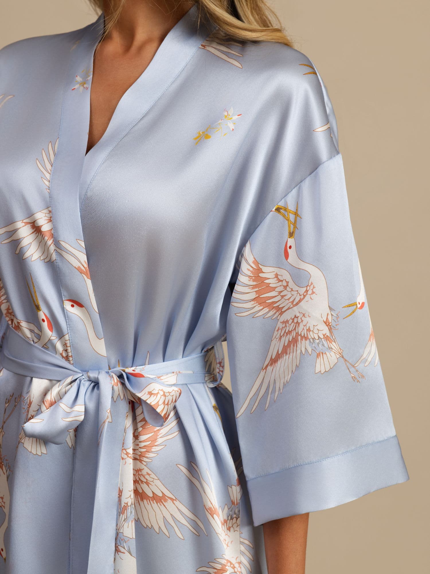 19Momme Pure Silk Kranich-Druck Gürtelte Wickel Kimono-Robe für Frauen - Image 35