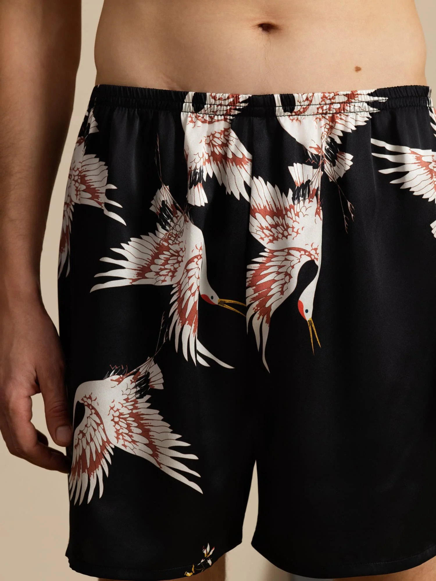 19Momme Reine Seide Herren Kranich Druck Elastischer Taillen Schlaf Shorts - Image 11