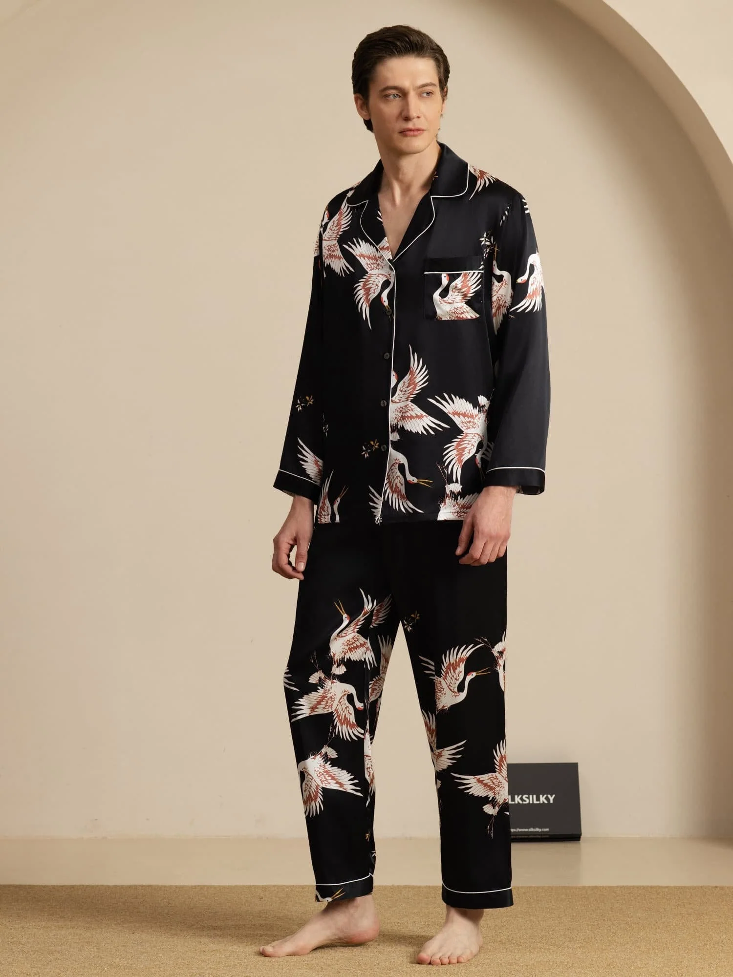 19Momme Reiner Seiden Herren Kranichdruck Langarm Notch Kragen Pyjama Set - Image 14