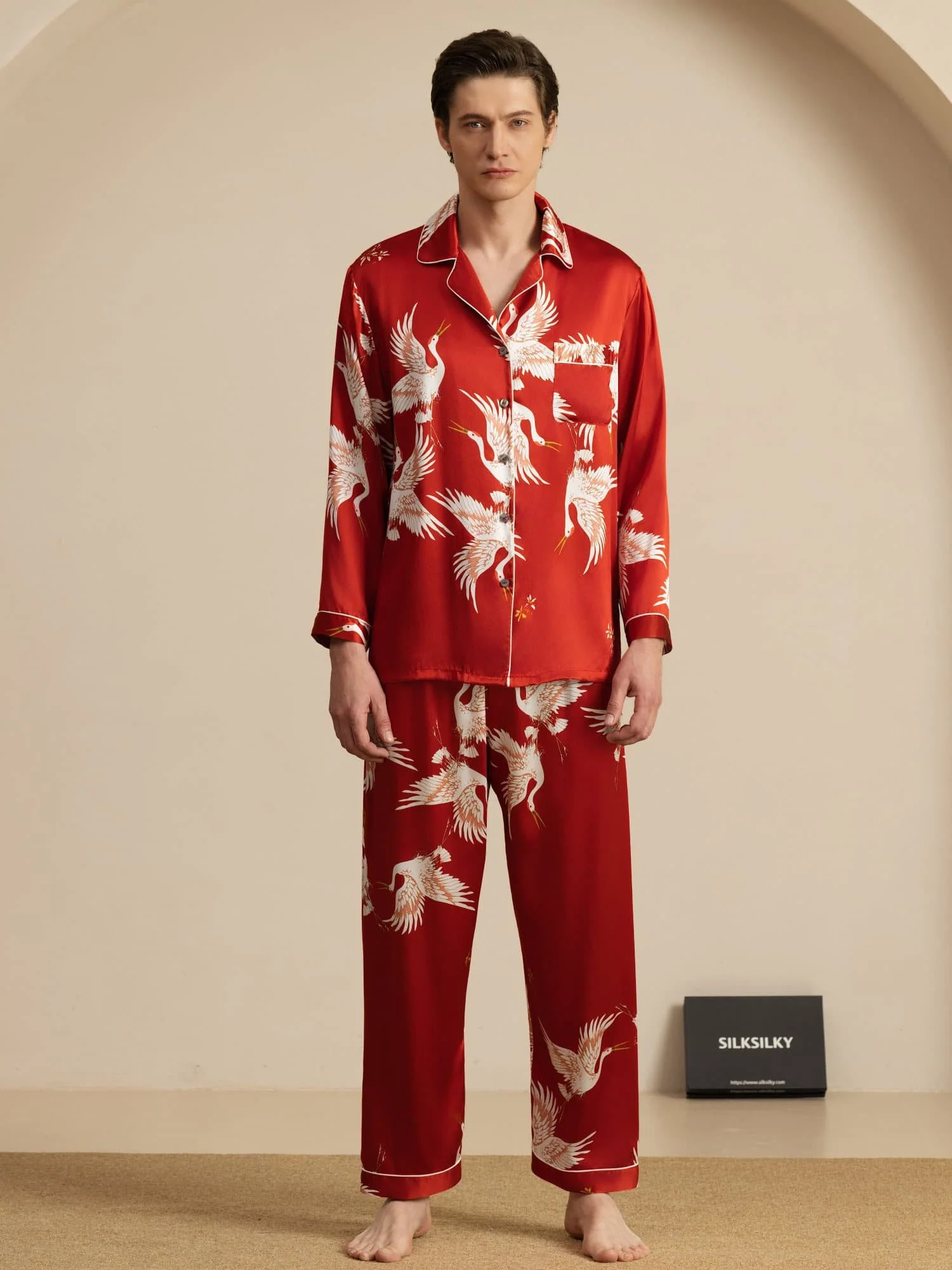 19Momme Reiner Seiden Herren Kranichdruck Langarm Notch Kragen Pyjama Set - Image 19