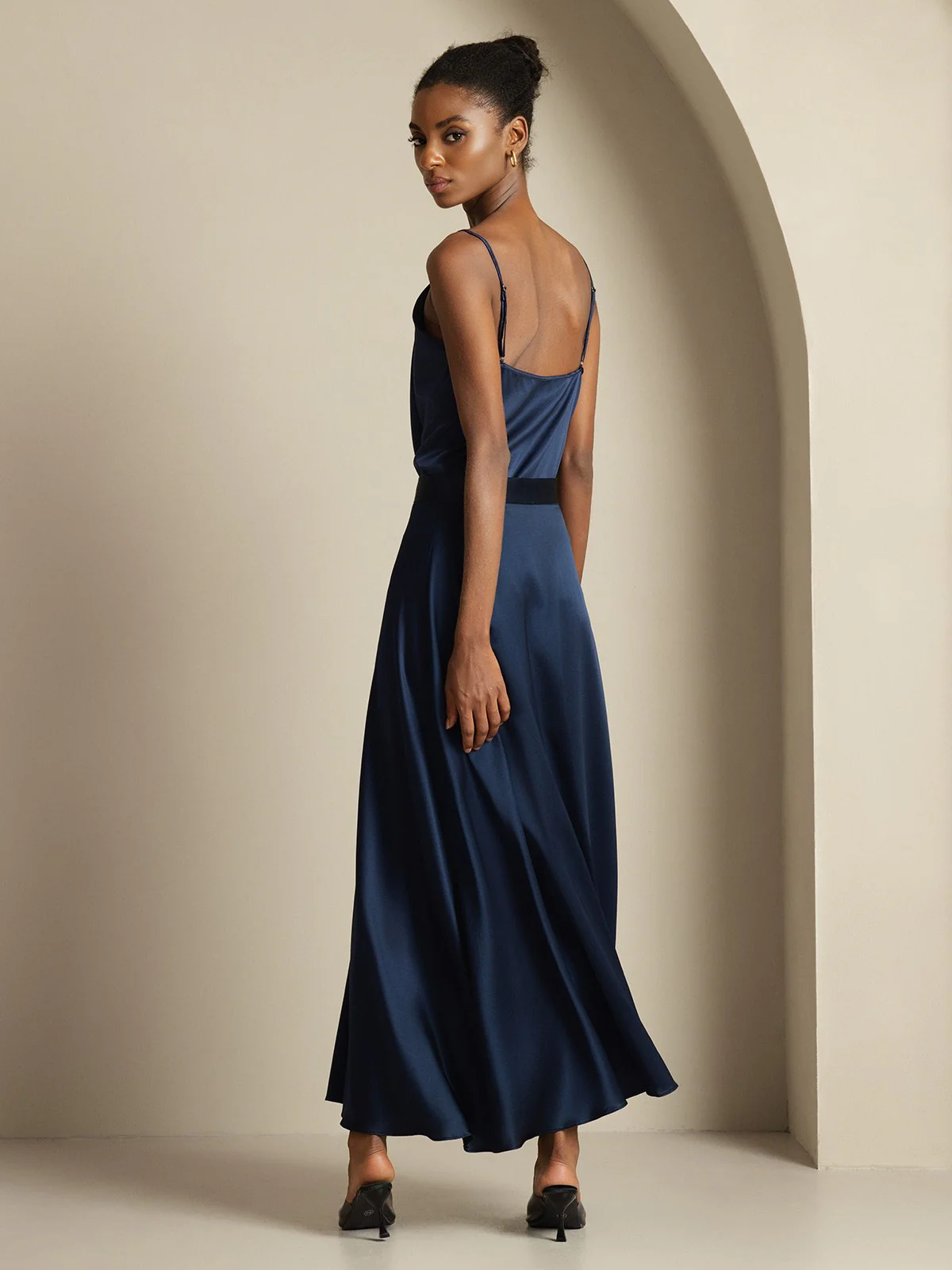19Momme Seide Cowl Neck Spaghetti Träger Camisole Top & A-Linien Maxi Rock - Image 2