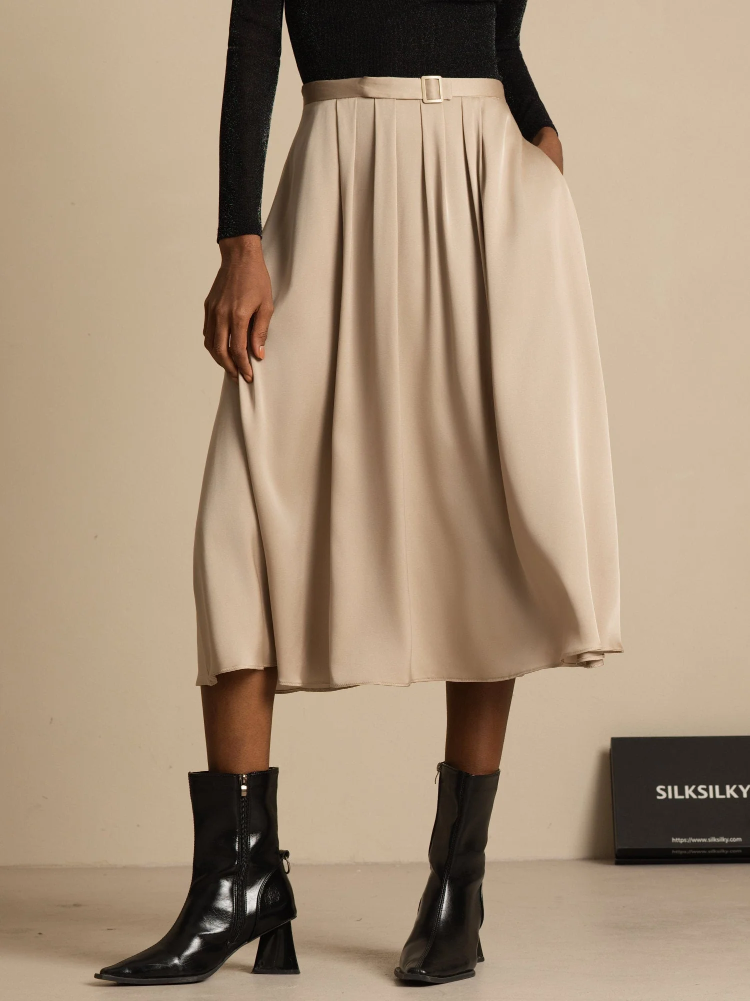 19Momme Seiden High Waist A-Linie Plissierter Midi Rock mit Taschen - Image 4