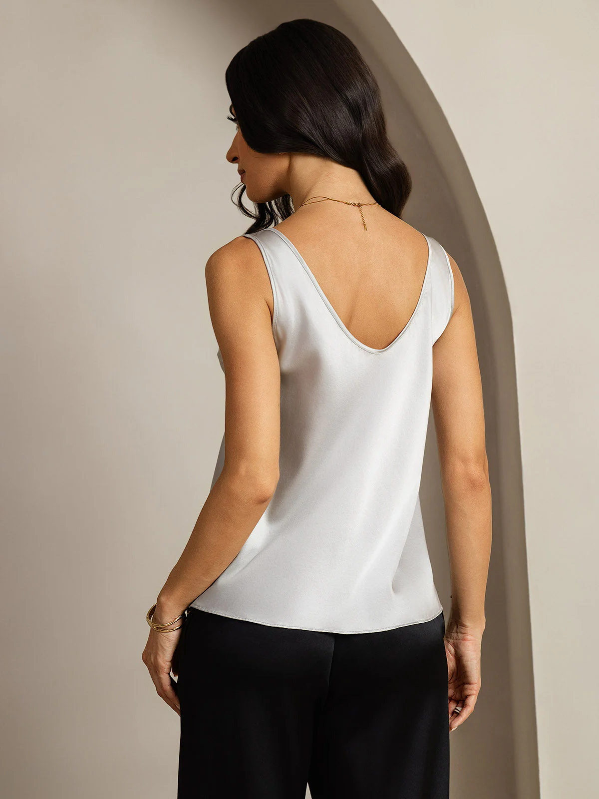 19Momme Seiden V-Ausschnitt Träger TankTop - Image 78
