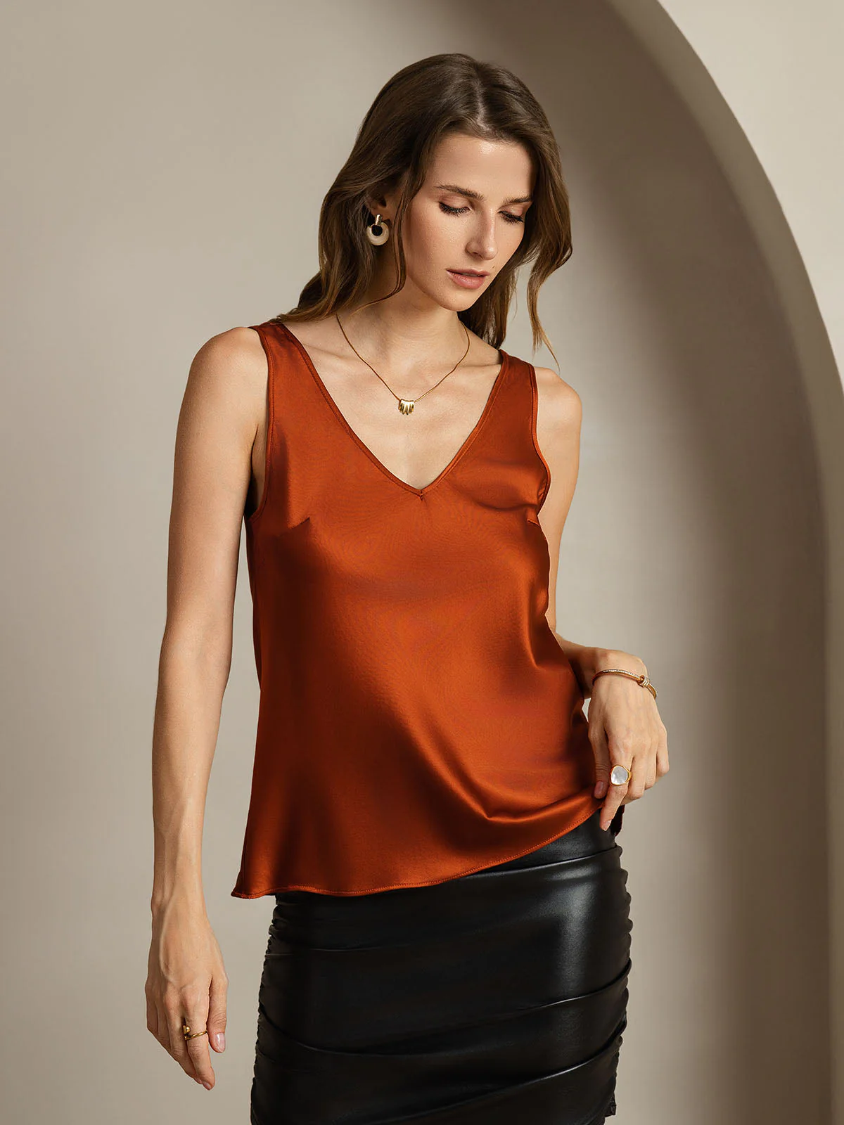 Clearance(Versand nur nach DE) - 19Momme Seiden V-Ausschnitt Träger TankTop - Image 6
