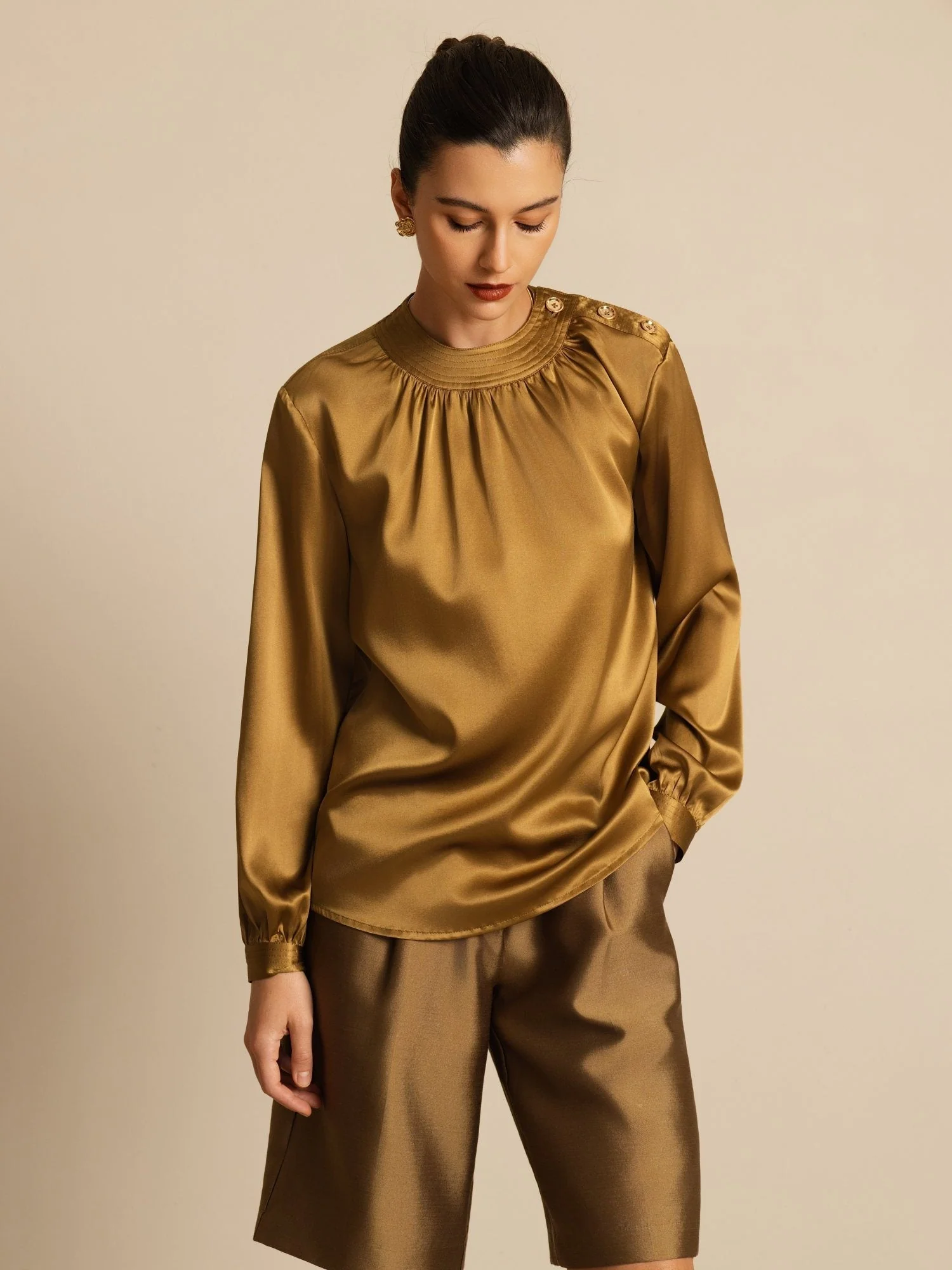 19Momme Seide Damen Bluse mit Gathered Neck und langen Ärmeln - Image 26