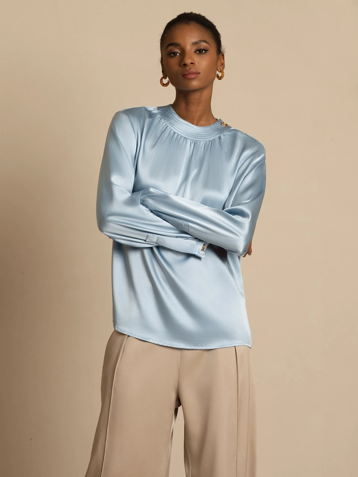 19Momme Seide Damen Bluse mit Gathered Neck und langen Ärmeln - Image 4