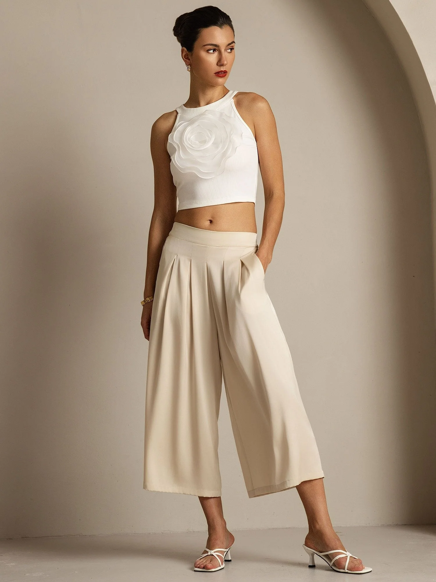 Damen 19Momme Seide Hohe Taille Plissierte Weite Capri Hose - Image 14