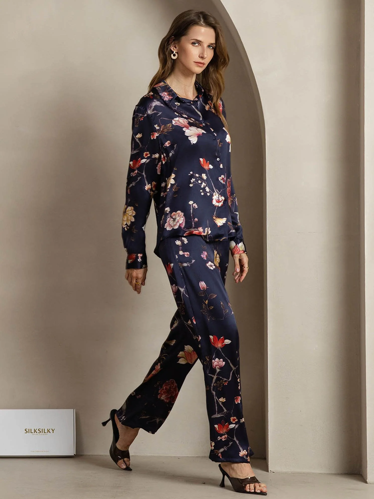 19Momme Damen Seide Marine Blumenprint Knopfhemd Und Weite Hose Set - Image 5