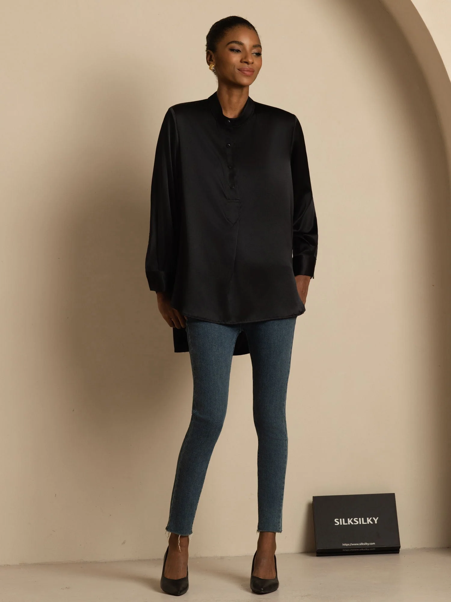19Momme Seide Damen Standkragen High-Low Bluse Mit Knopfdetails - Image 22