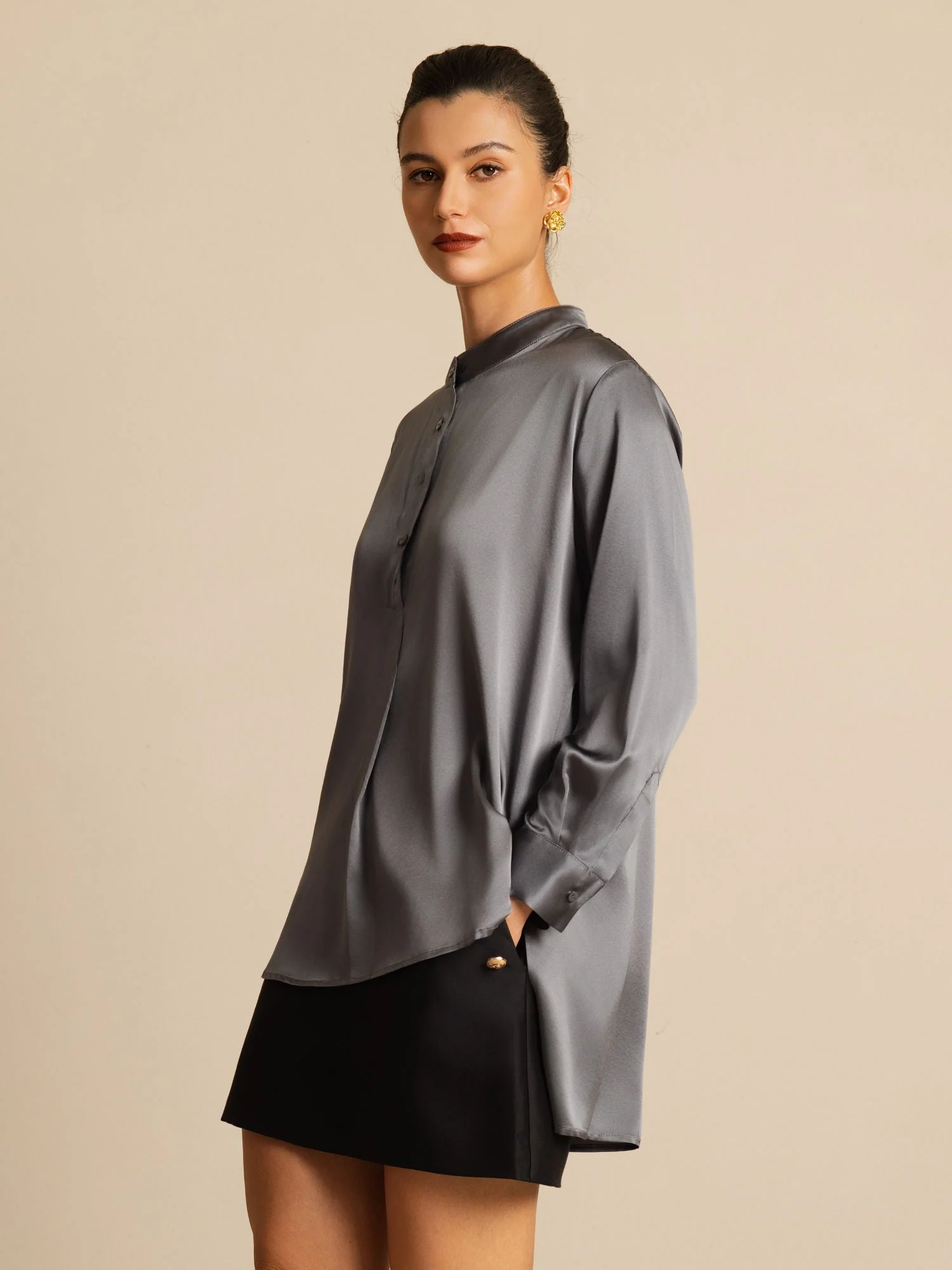 19Momme Seide Damen Standkragen High-Low Bluse Mit Knopfdetails - Image 28