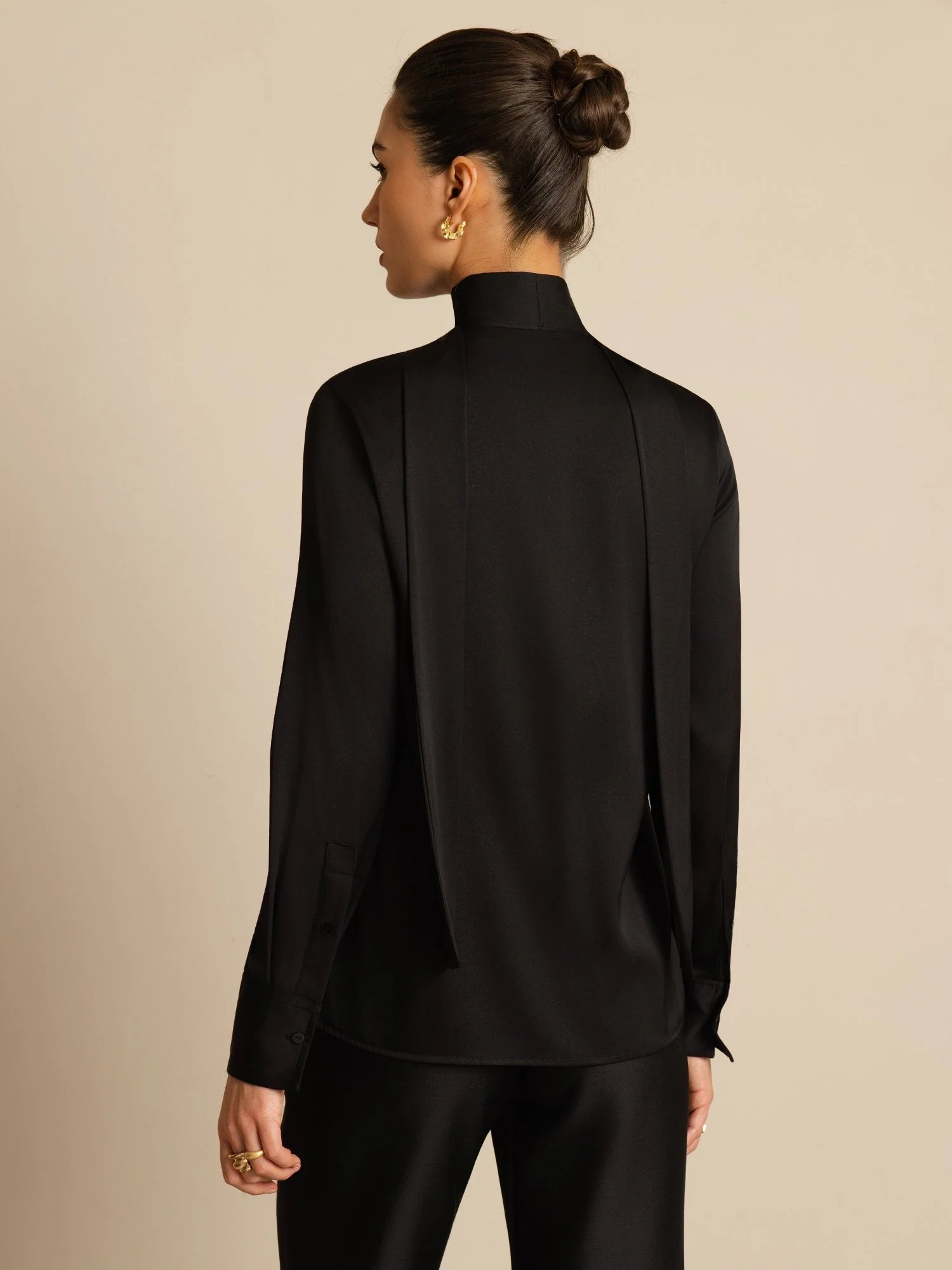 19Momme Seiden Damen Tie Neck Langarm Bluse - Image 8