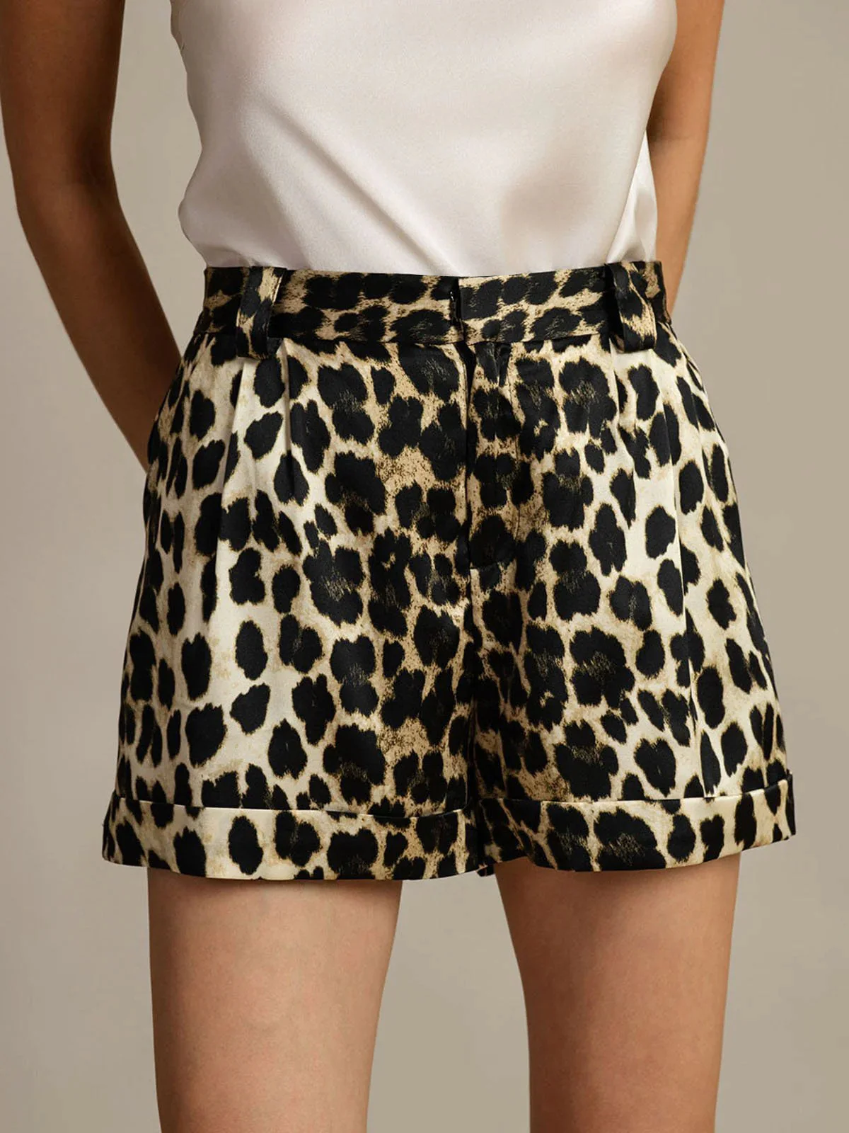 19Momme Damen Seidenshorts Mit Leopardenmuster Umschlag Und Seitentaschen