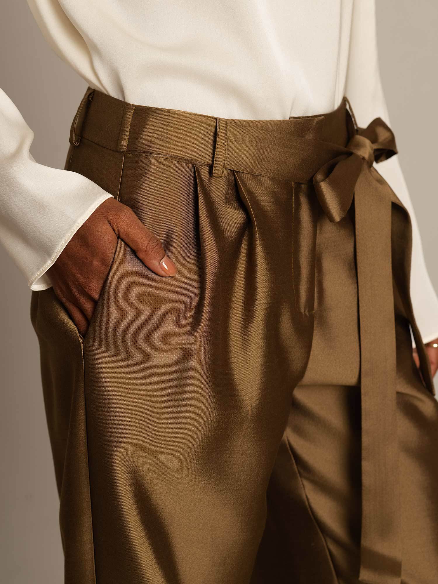 32Momme Seiden-Woll-Mix Hohe Taille Tapered Cropped Damenhose mit Bindegürtel-Design - Image 19