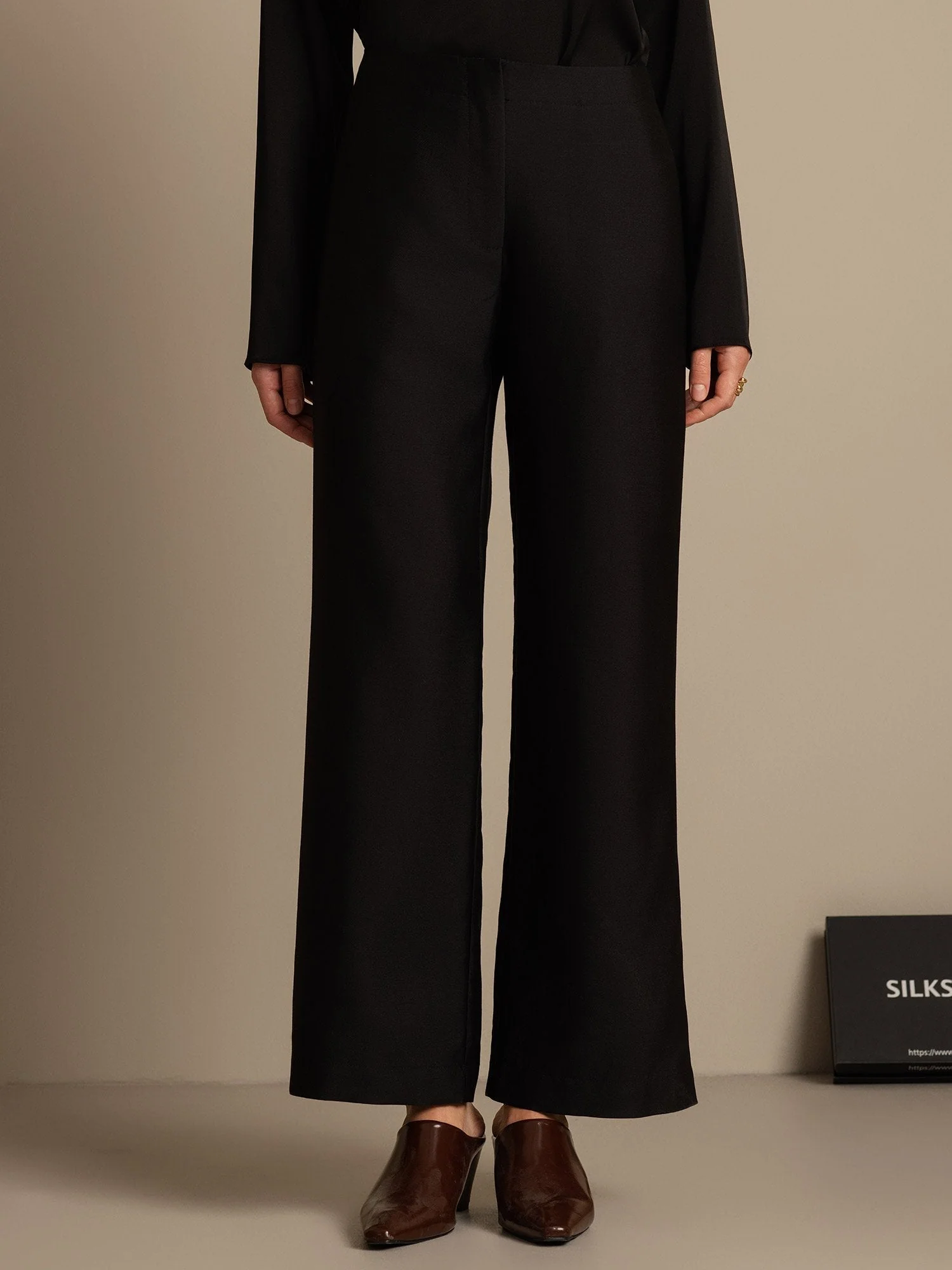 Clearance - 32Momme Seiden-Woll-Mischung Hohe Taille Weite Beinform Damenhose mit Seitentaschen Design - Image 3