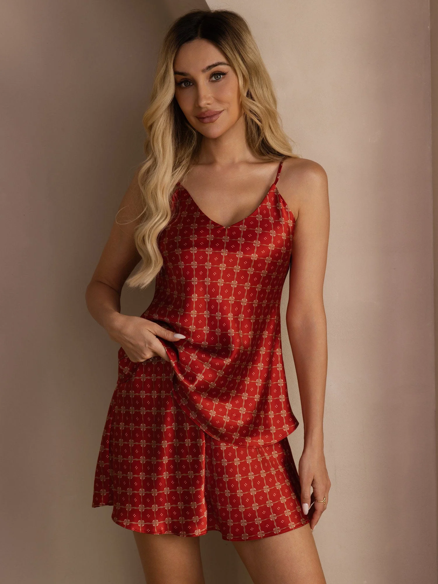 Reines Seiden Cami Set Mit Marine Kettenmuster Spaghettiträgern Und V-Ausschnitt - Image 11
