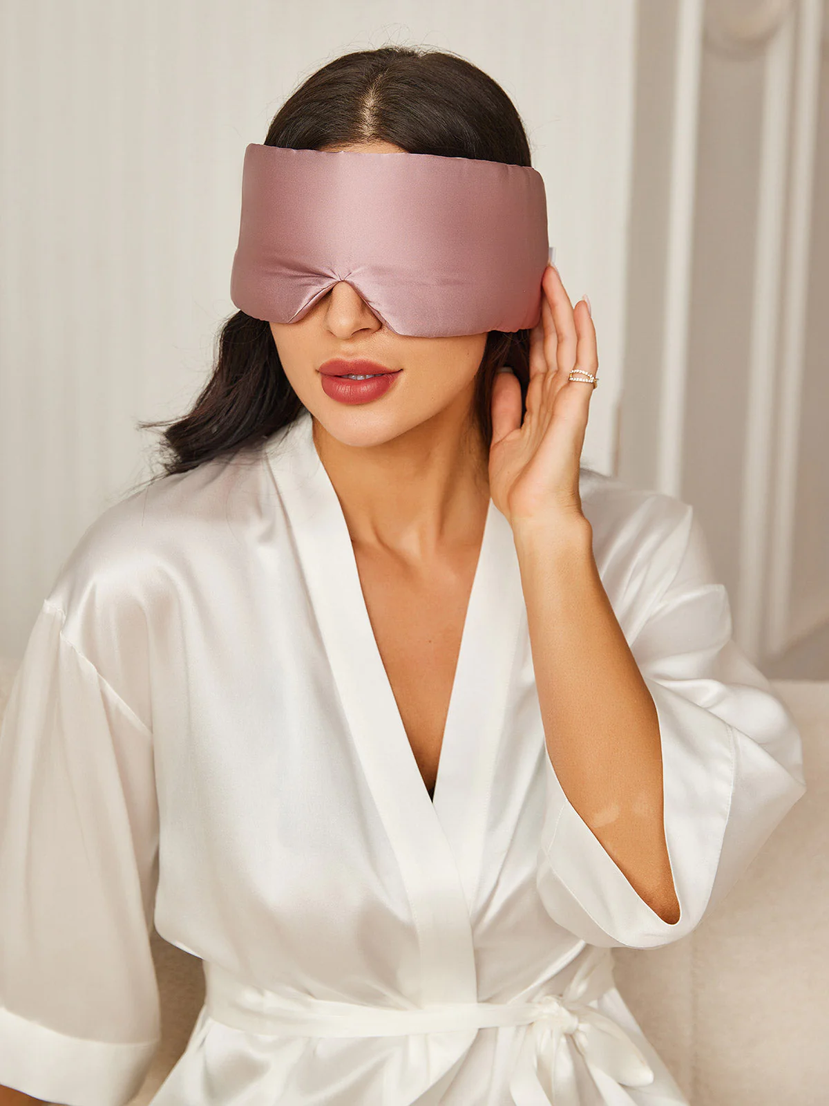 Verstellbare Seiden-Schlafmaske mit Klettverschluss und Rundum-Design - Image 21