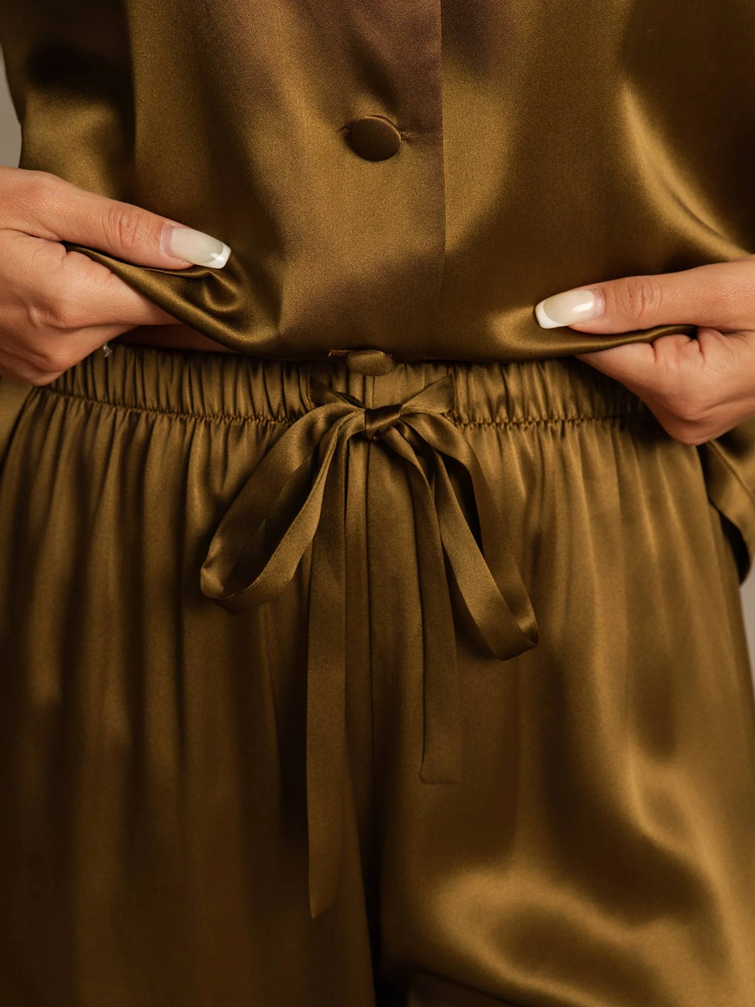 Reine Seide Knöpfe Damen Pyjamas - Image 71