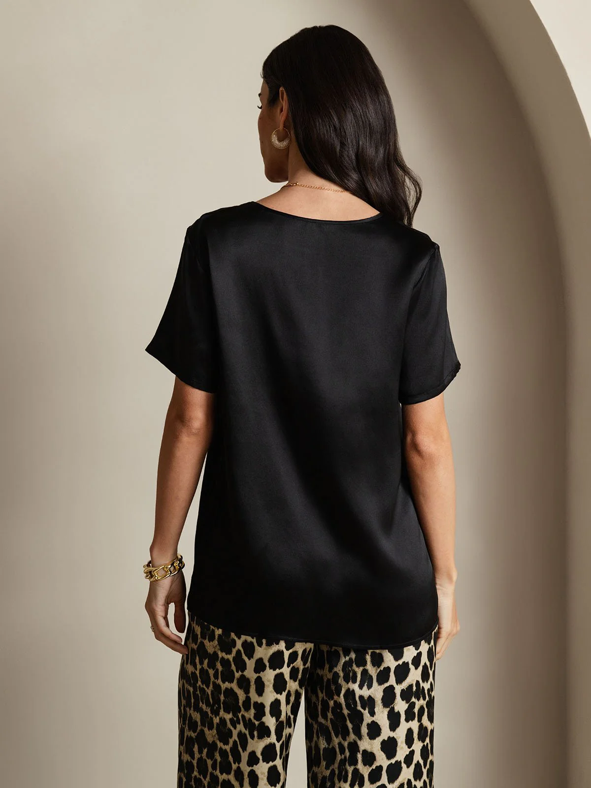 Damen Reine Seide Kurzarm Rundhals Uni Oberteil Und Leopardenmuster Hose Pyjama Set - Image 2