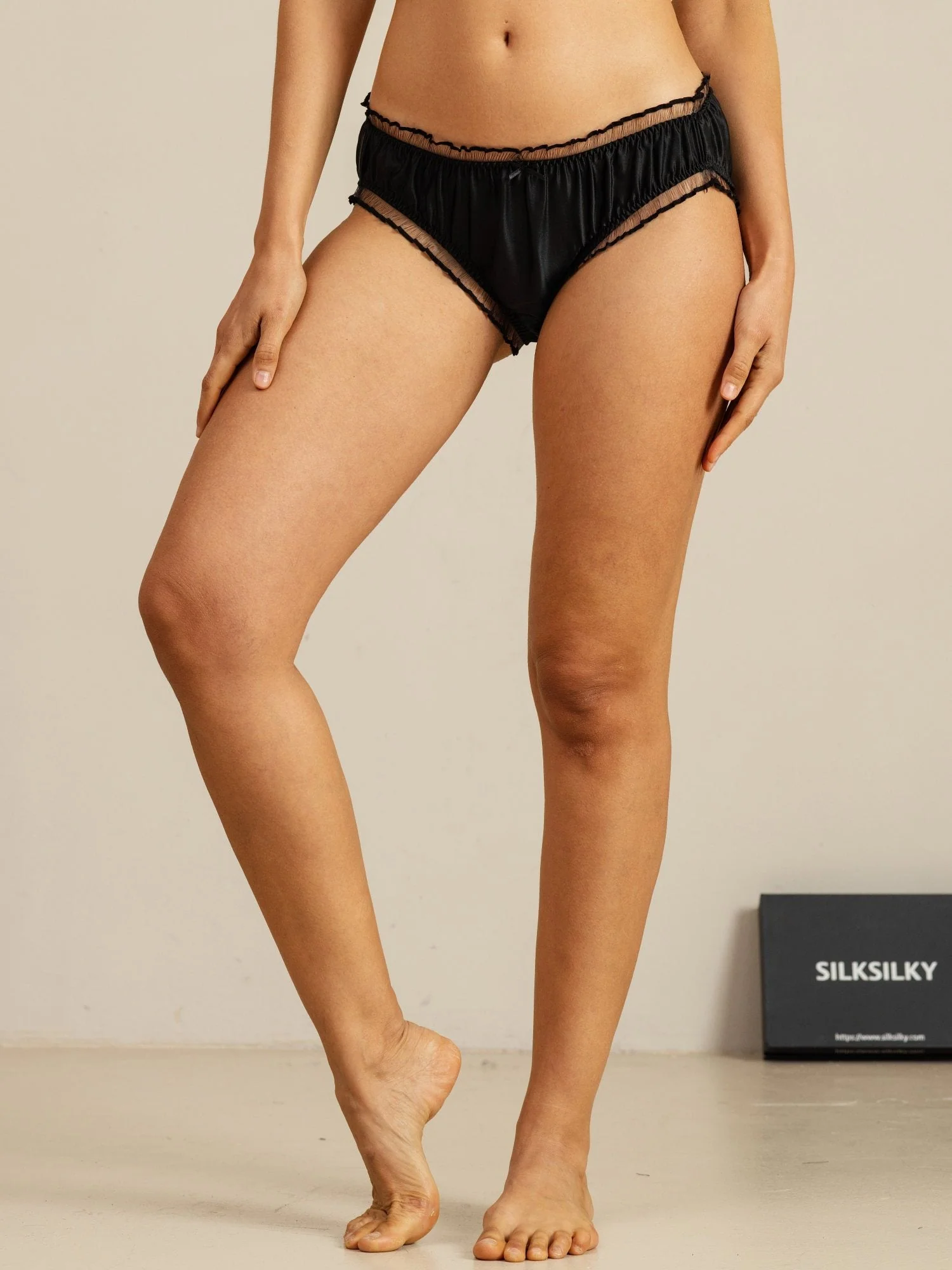 Reine Seide Komfort Slip Mit Rüschen Und Transparentem Besatz - Image 5