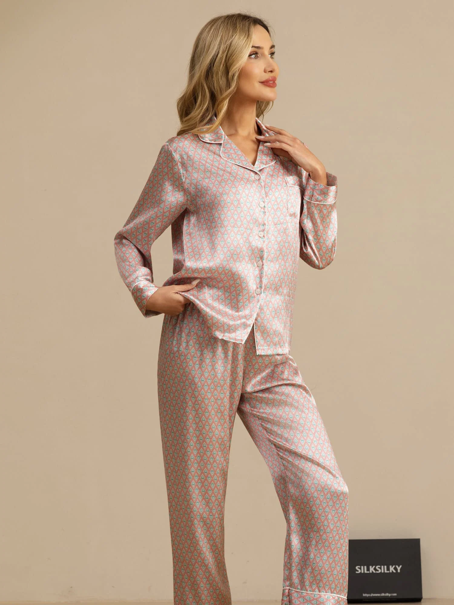 Damen Pyjama-Set Aus Reiner Seide Mit Geometrischem Print Langarm Und Hose - Image 8