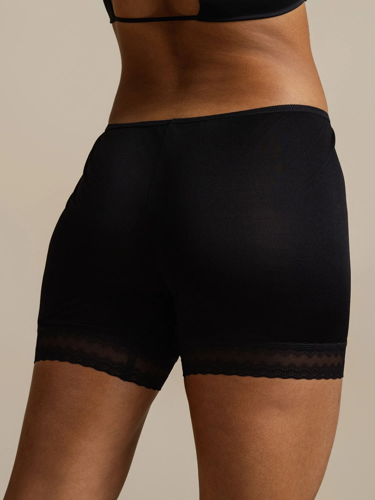 Reine Seide Spitzenbesatz Anti-Scheuer Shorts - Image 5