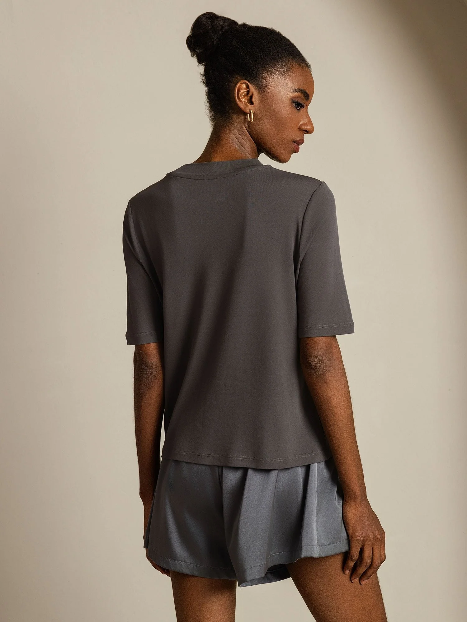 Damen T-Shirt Aus Reiner Seide Mit Halbarm Und Rundhalsausschnitt - Image 27