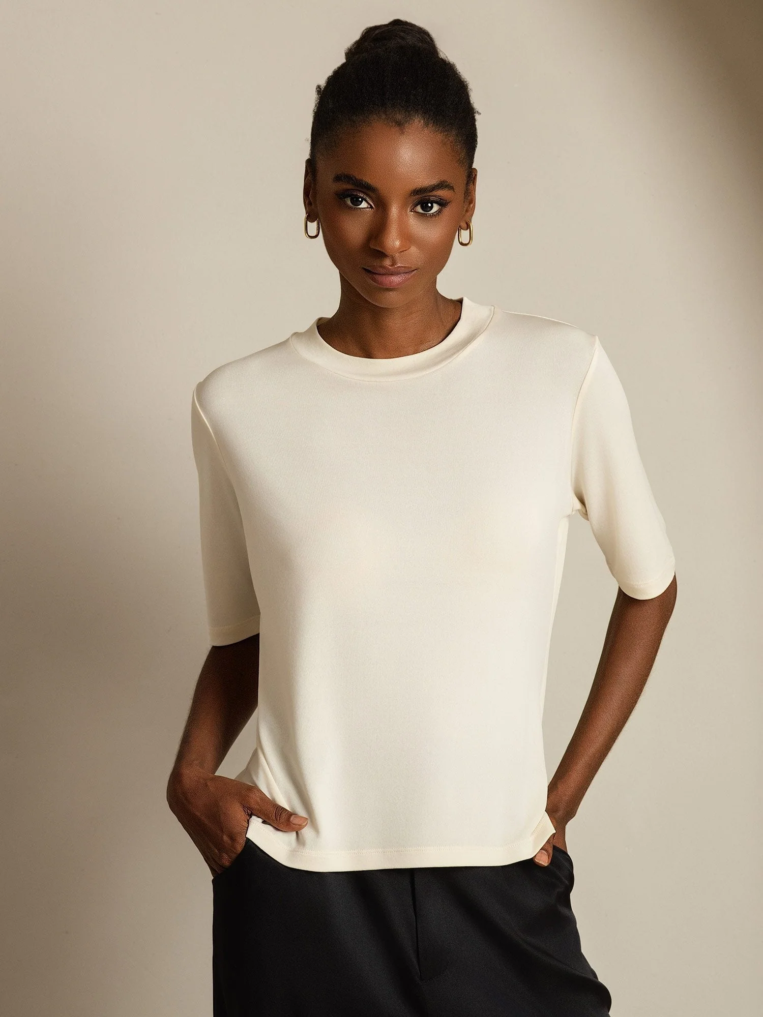 Damen T-Shirt Aus Reiner Seide Mit Halbarm Und Rundhalsausschnitt - Image 3
