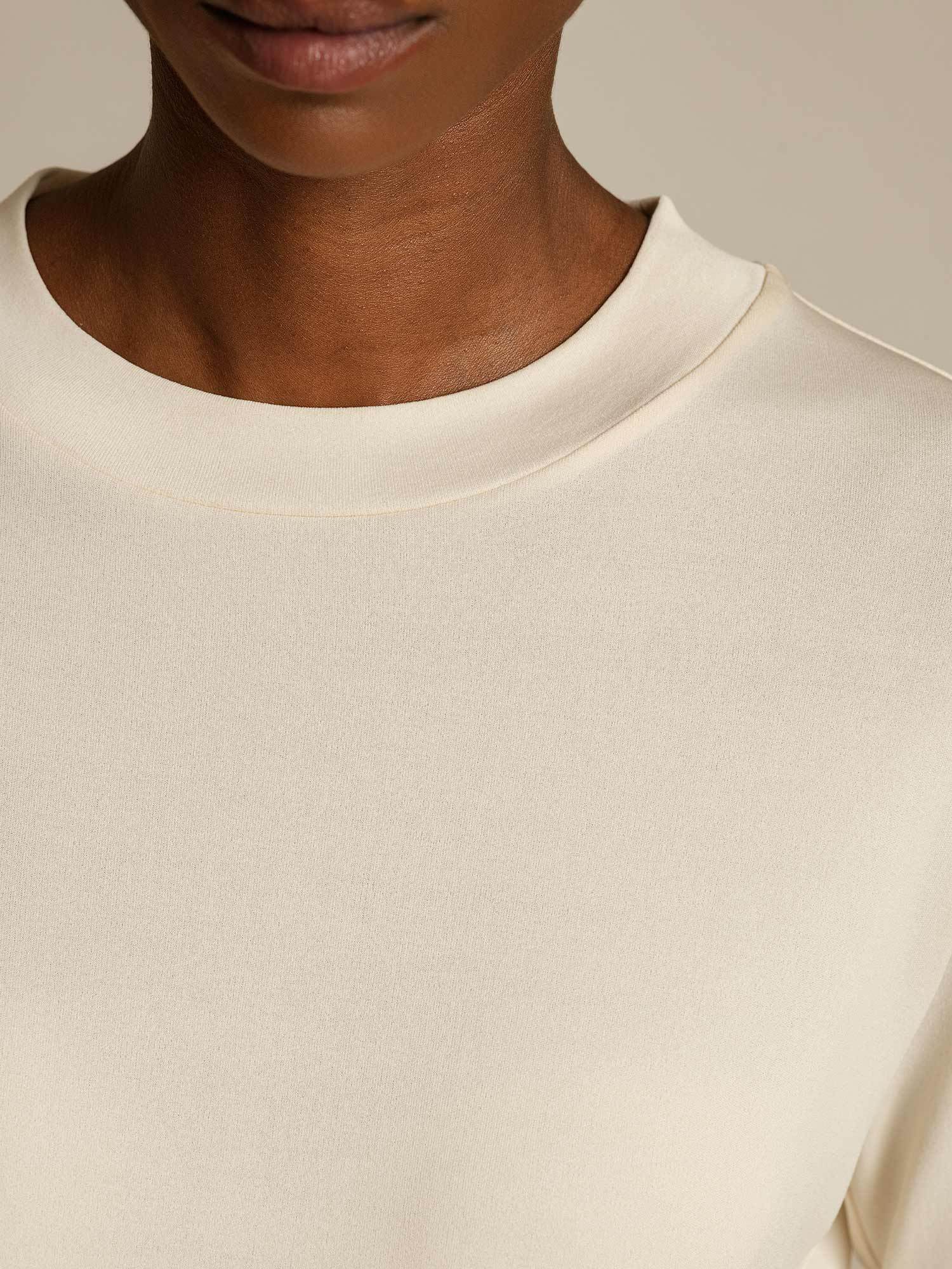 Damen T-Shirt Aus Reiner Seide Mit Halbarm Und Rundhalsausschnitt - Image 4
