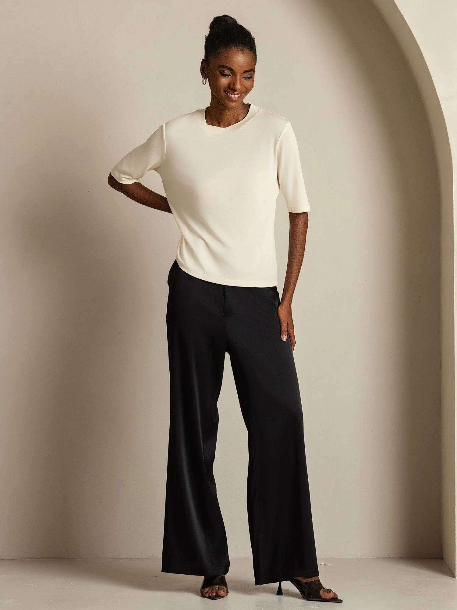 Damen T-Shirt Aus Reiner Seide Mit Halbarm Und Rundhalsausschnitt - Image 7