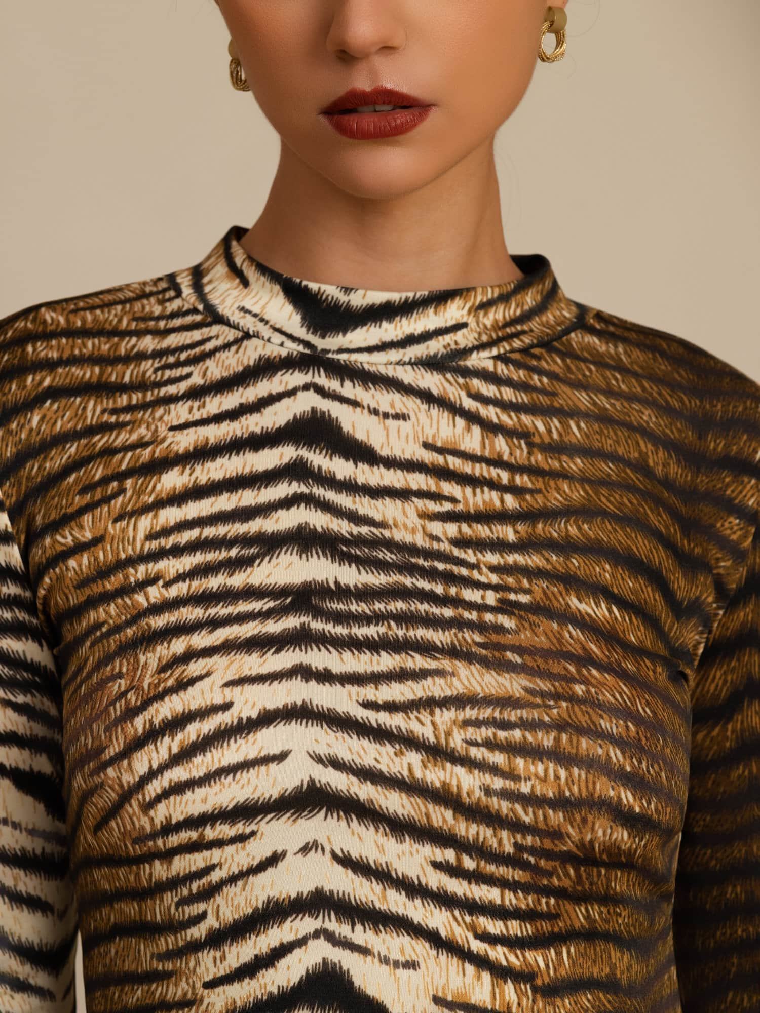 Pure Seide Damen Wildtier Print Langarm Mock Neck Oberteil - Image 14