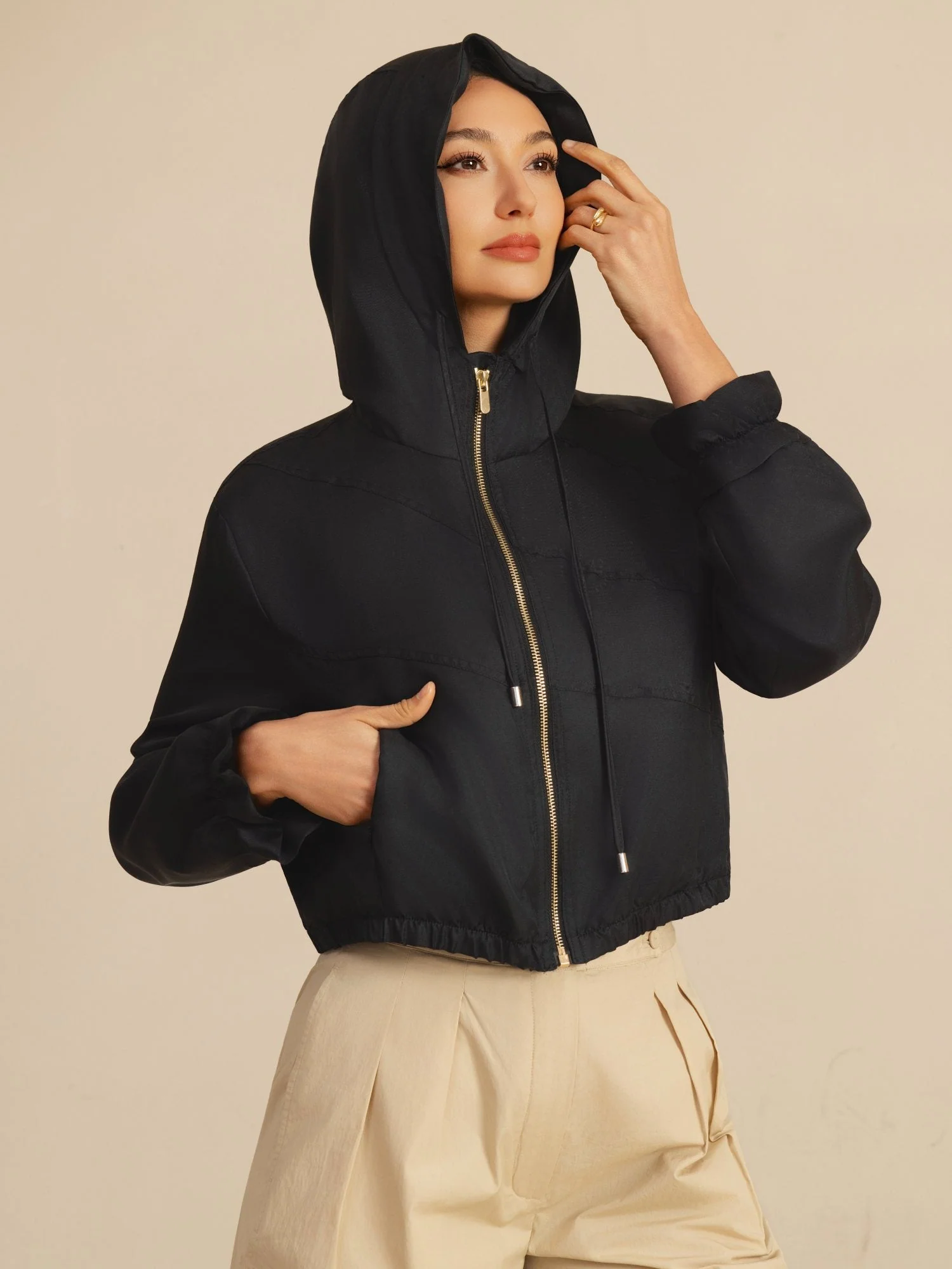 Reine Seide Damen Kurze Kapuzenjacke Mit Taschen - Image 11
