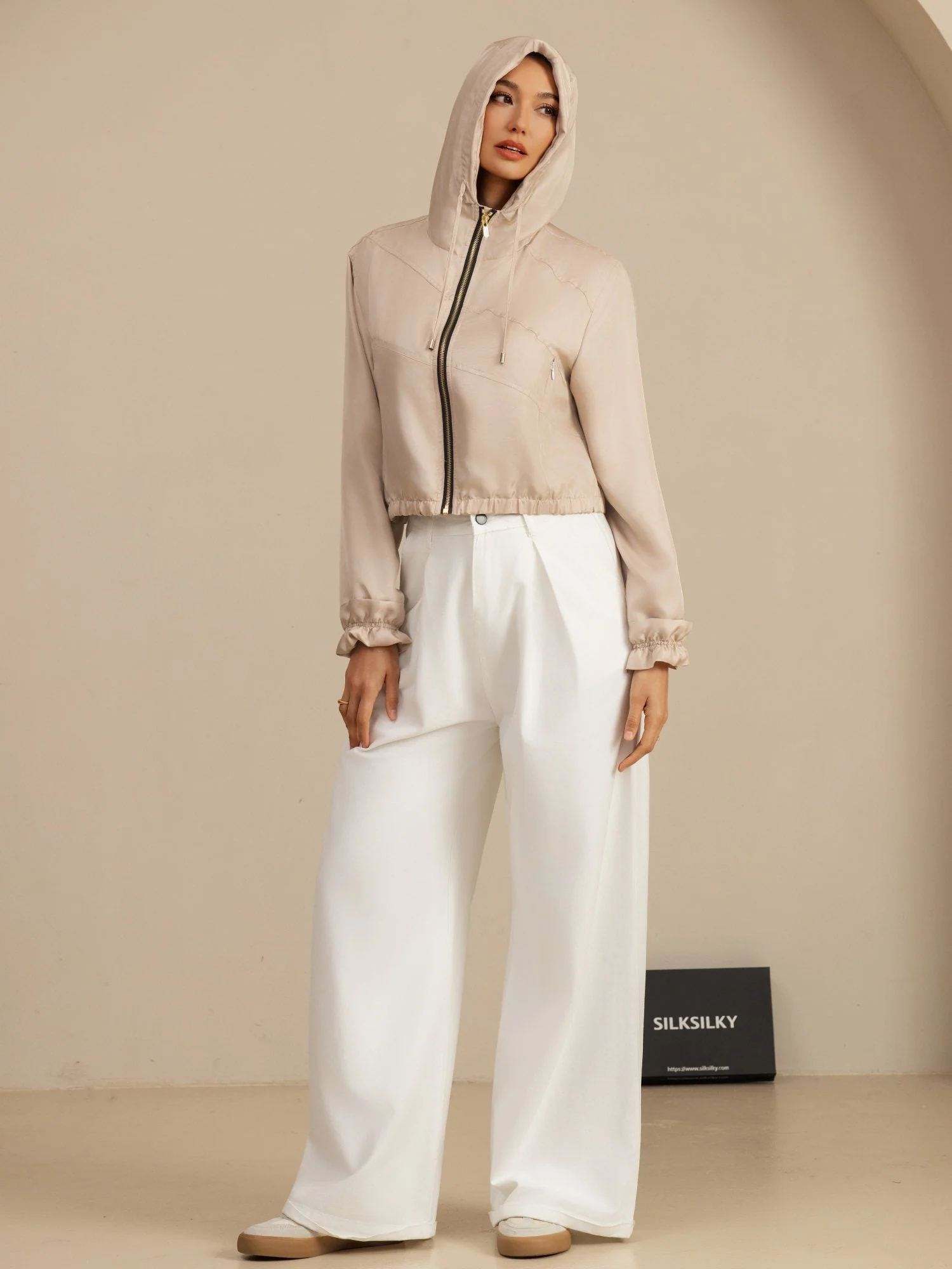 Reine Seide Damen Kurze Kapuzenjacke Mit Taschen - Image 23