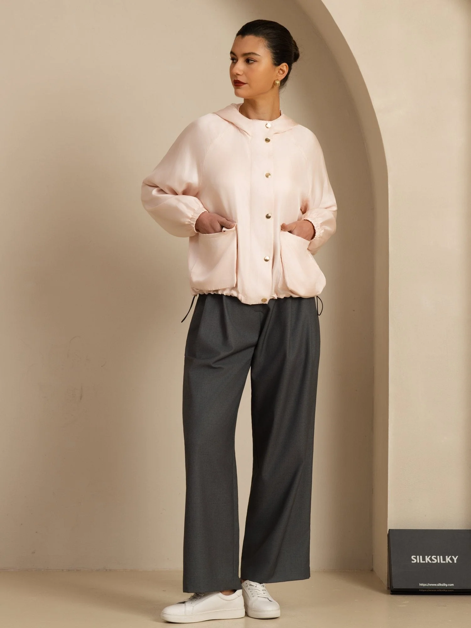Reine Seide Damen Kapuzenjacke Mit Großen Klappentaschen - Image 29