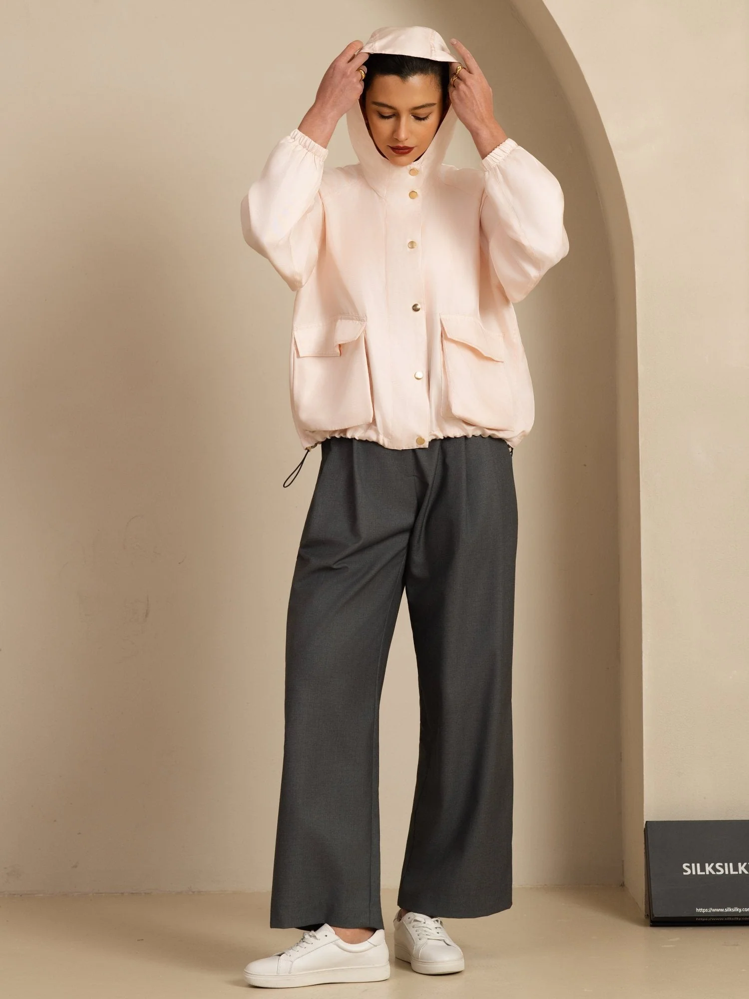 Reine Seide Damen Kapuzenjacke Mit Großen Klappentaschen - Image 30