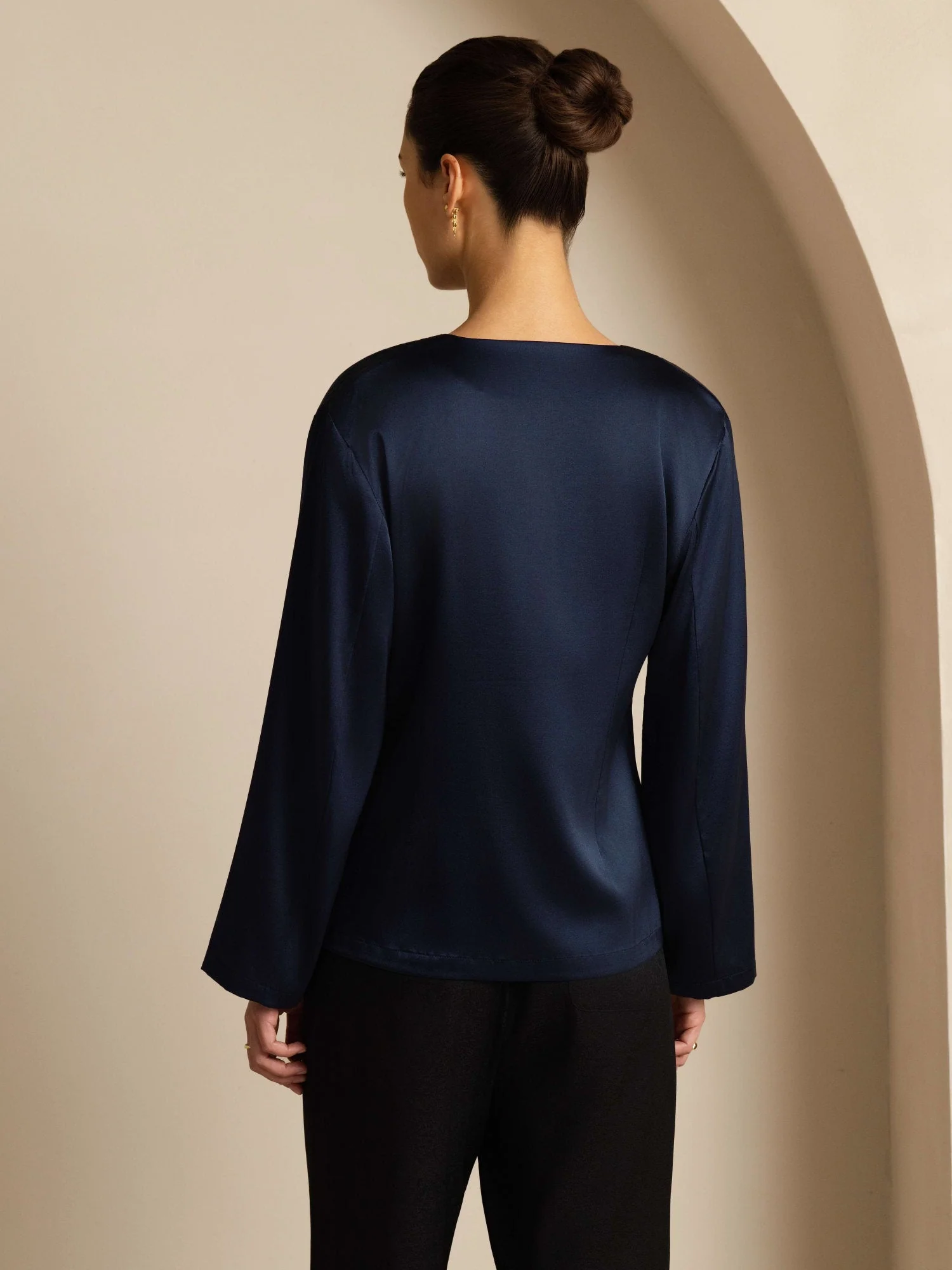 19Momme Seide Entspannter Binde-Cardigan - Image 23