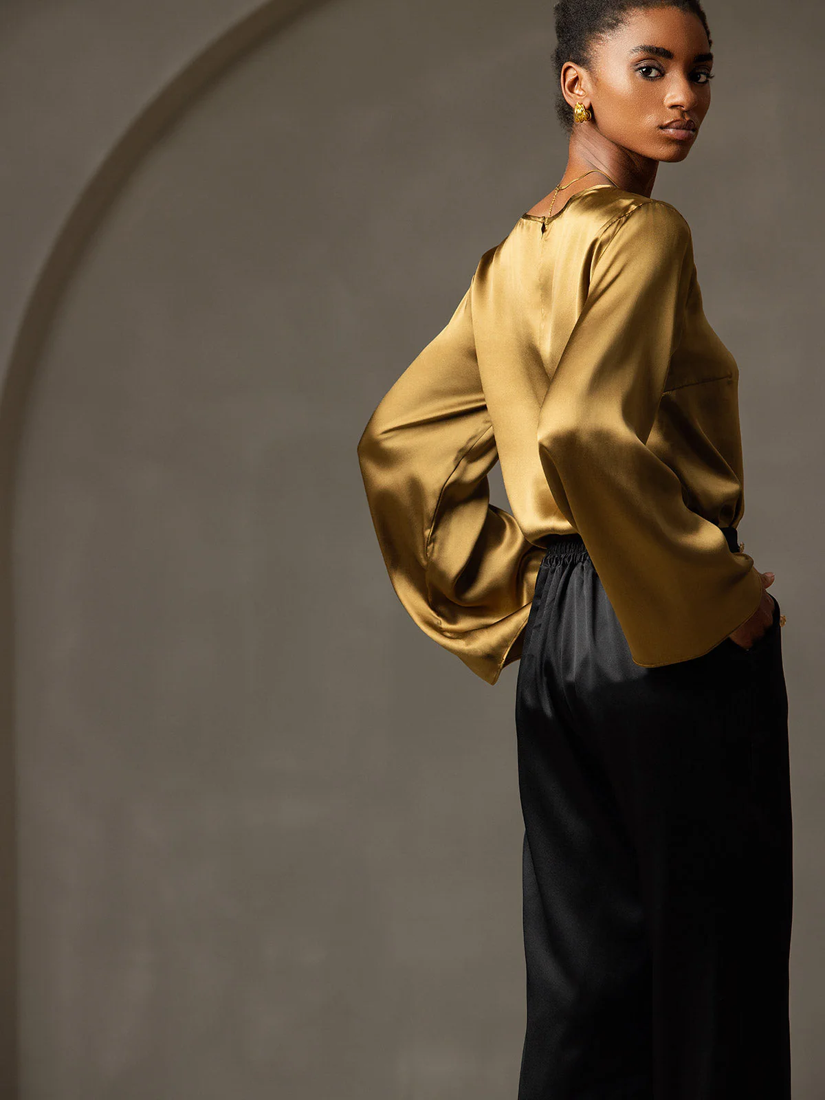 19Momme Seide Relaxed Langarm Bluse - Image 13