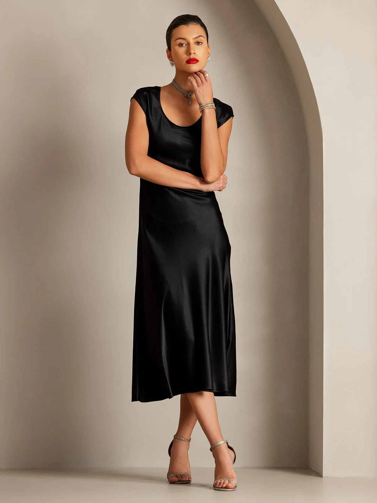 19Momme Seiden Lässiges Ärmelloses Kleid - Image 11