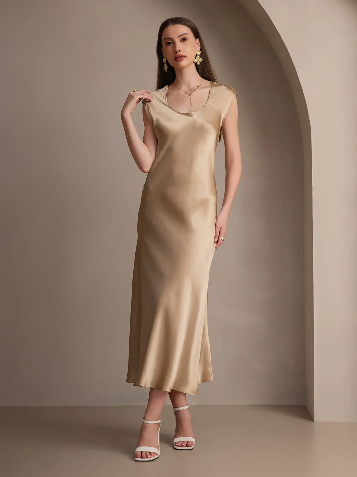 19Momme Seiden Lässiges Ärmelloses Kleid - Image 17