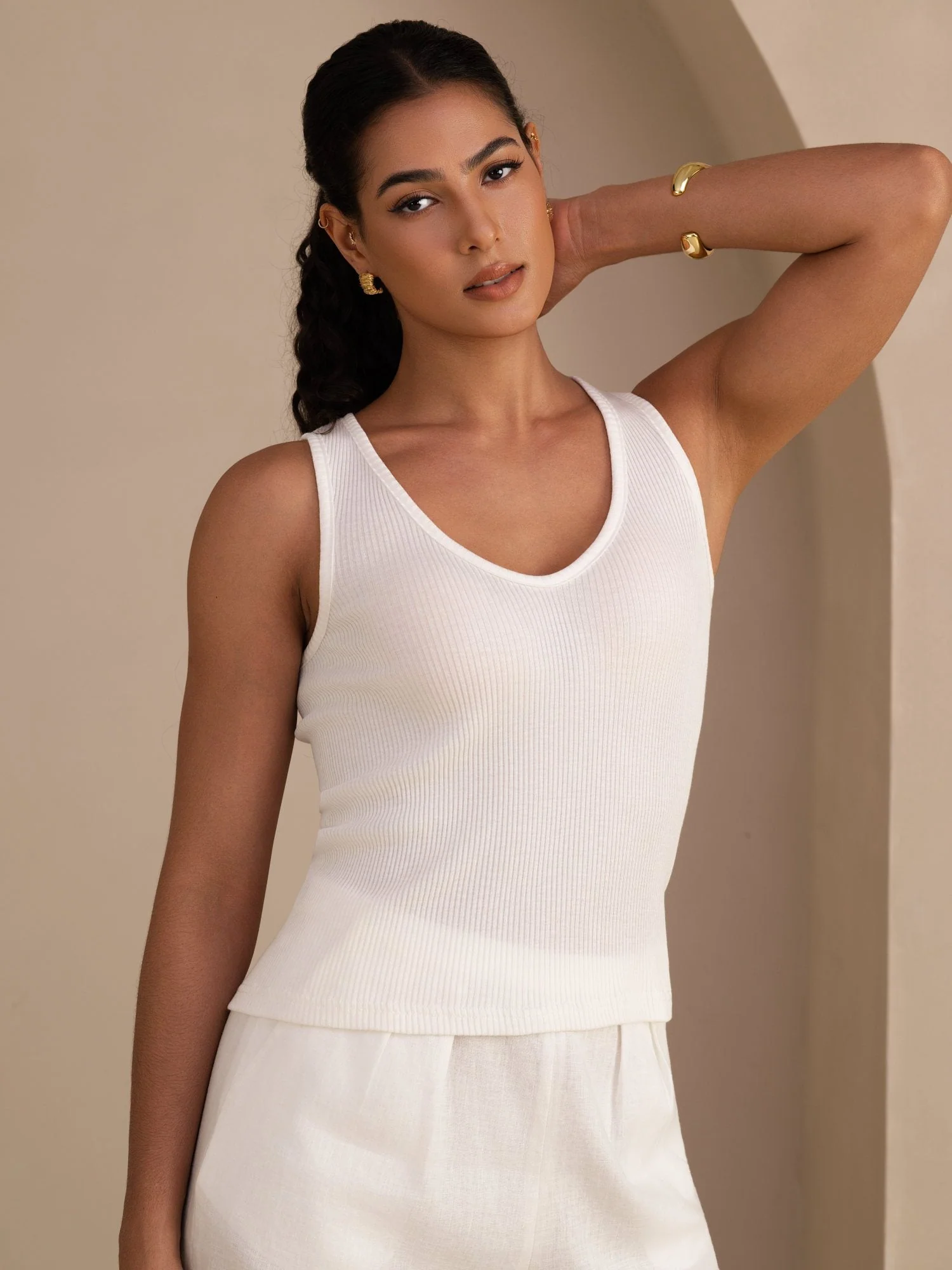 Damen Tanktop Aus Seiden Baumwollmischung Mit Tiefem V Ausschnitt Und Ärmellosem Design - Image 24