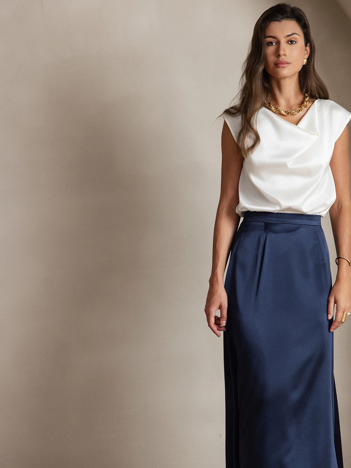 19Momme Seide Rollkragen Cap-Ärmel Bluse - Image 3