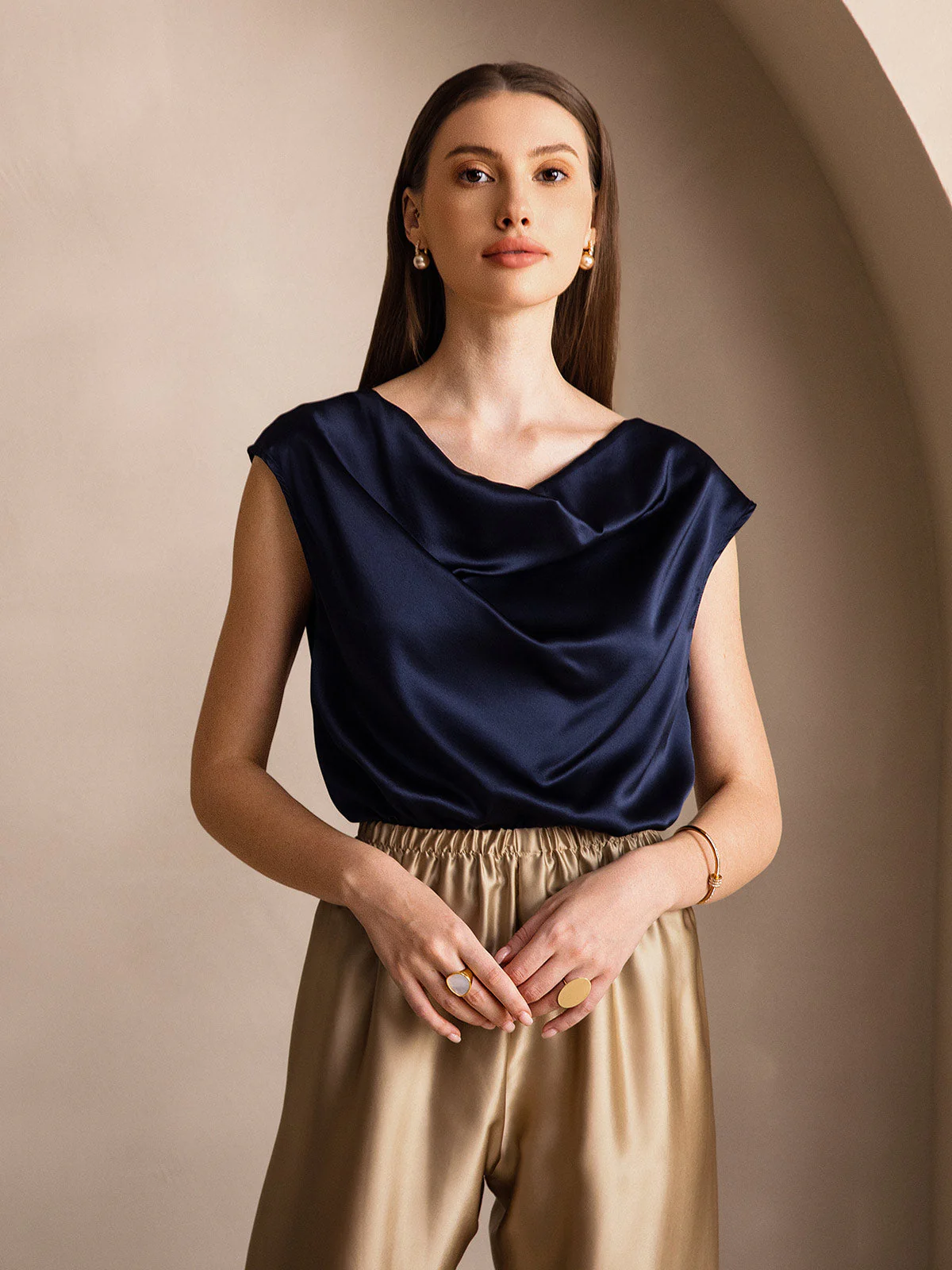 19Momme Seide Rollkragen Cap-Ärmel Bluse - Image 62