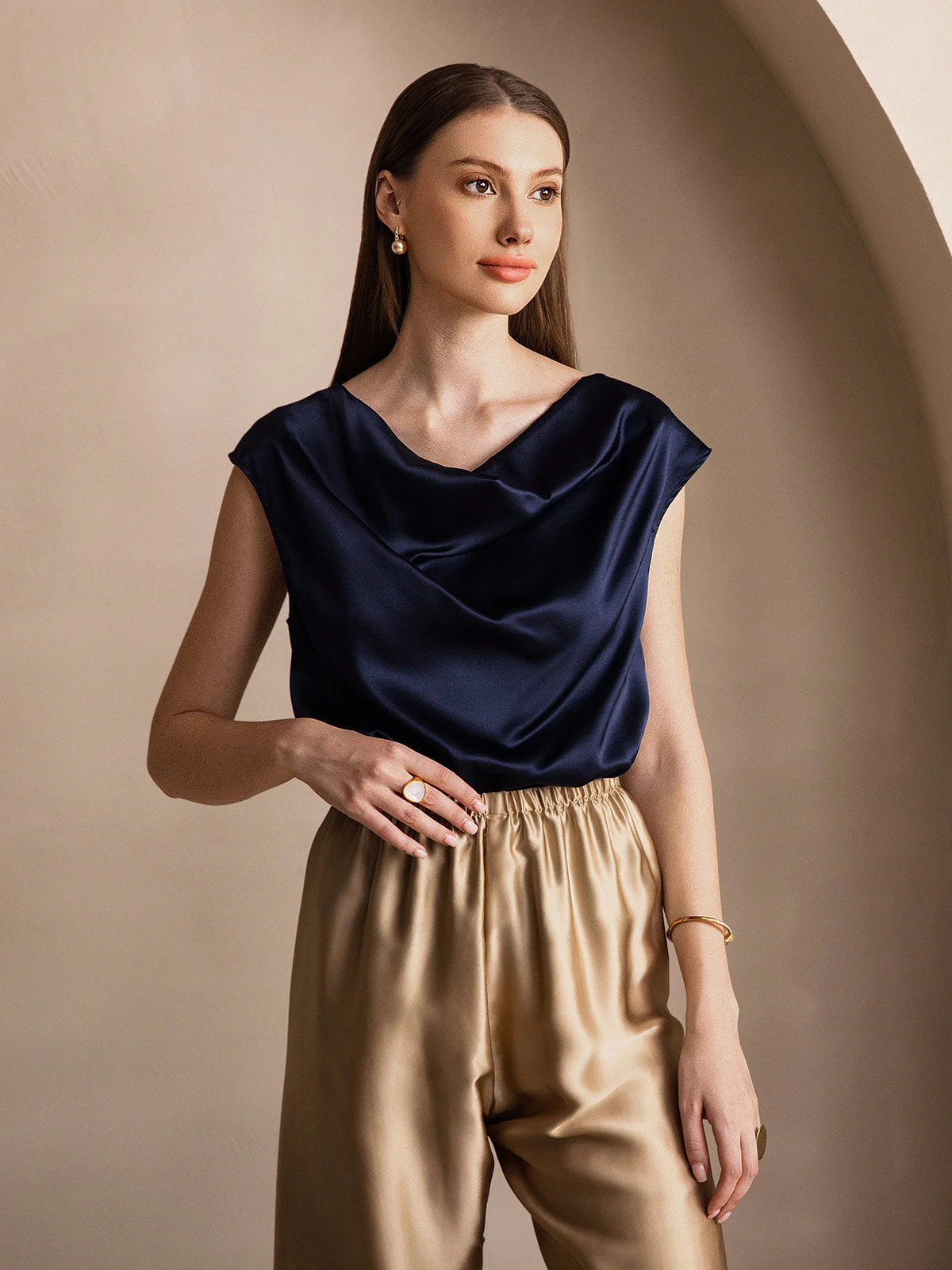 19Momme Seide Rollkragen Cap-Ärmel Bluse - Image 63