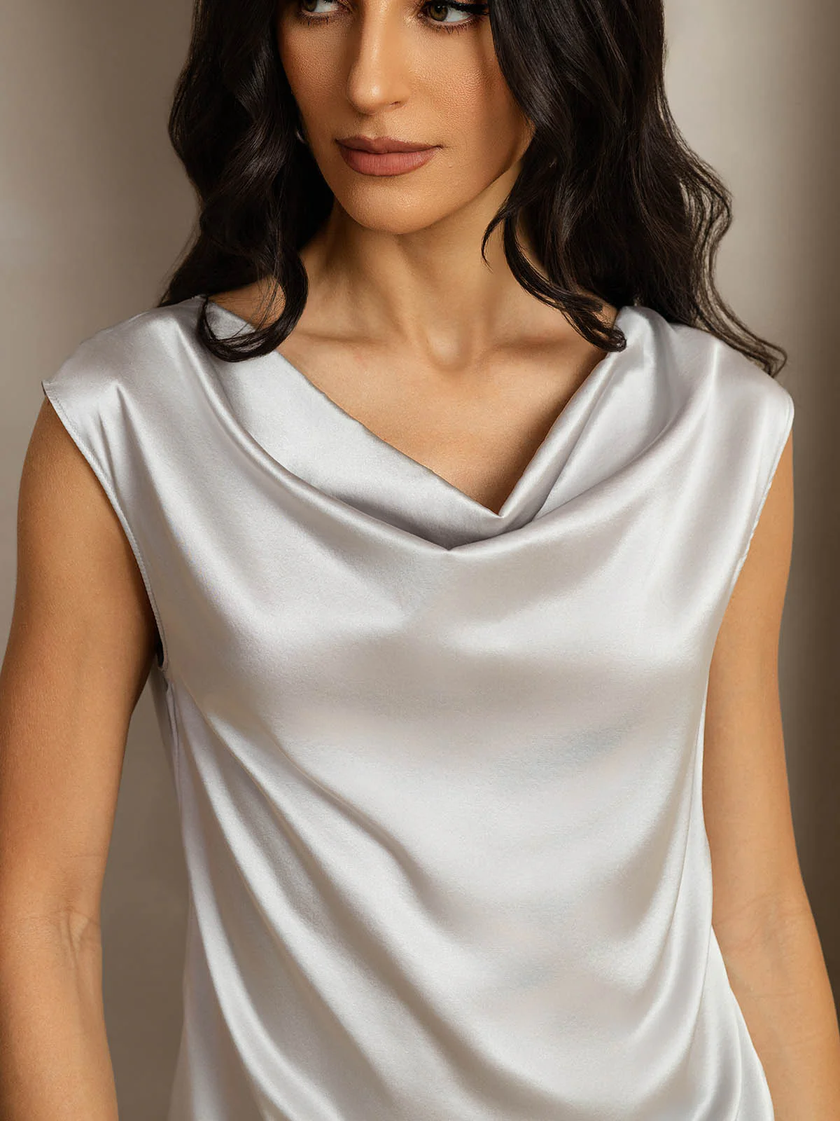 19Momme Seide Rollkragen Cap-Ärmel Bluse - Image 77