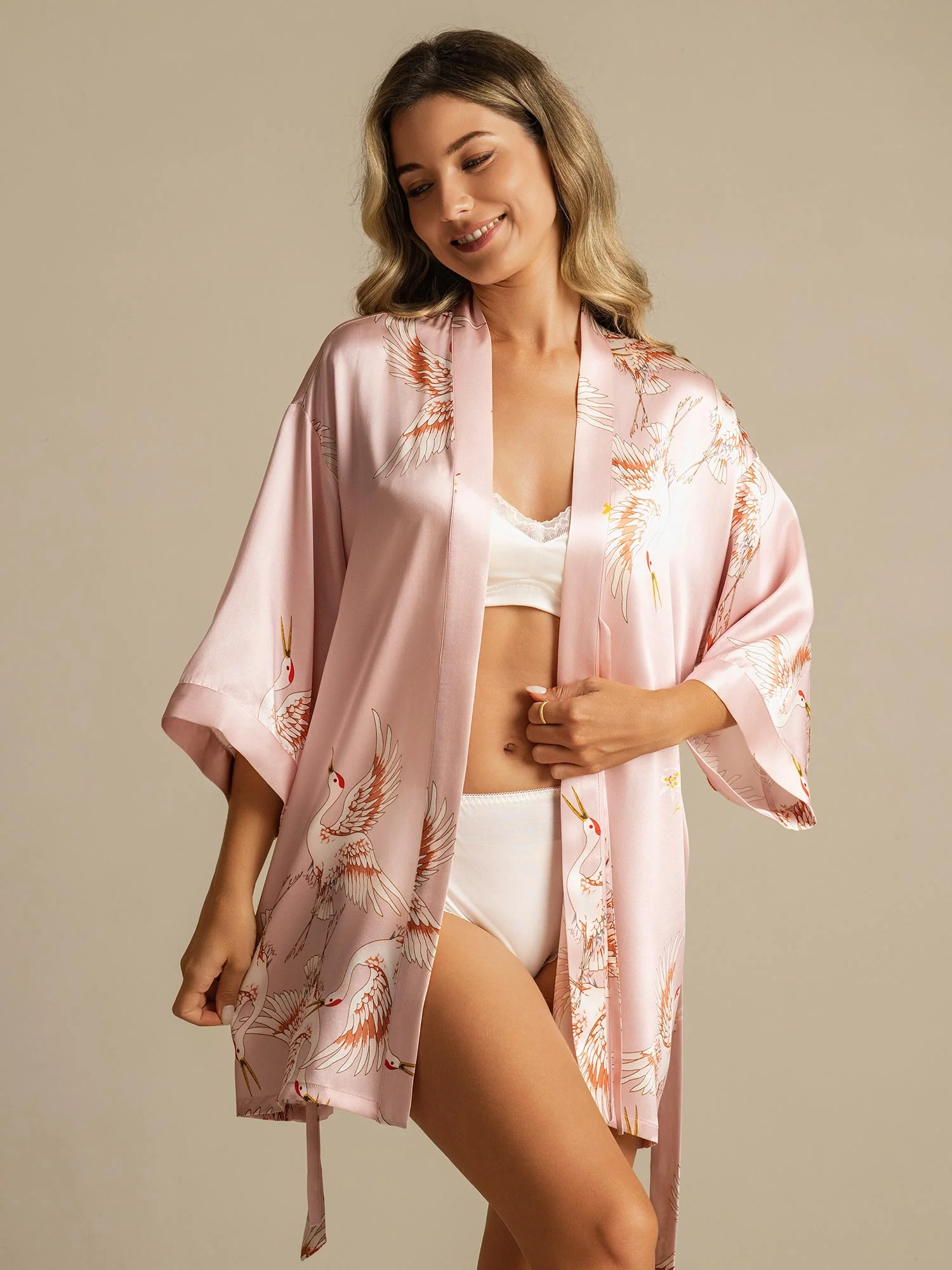 19Momme Damen Reine Seide Kranichdruck Kurz Kimono Bademantel Mit 3/4-Ärmeln - Image 13