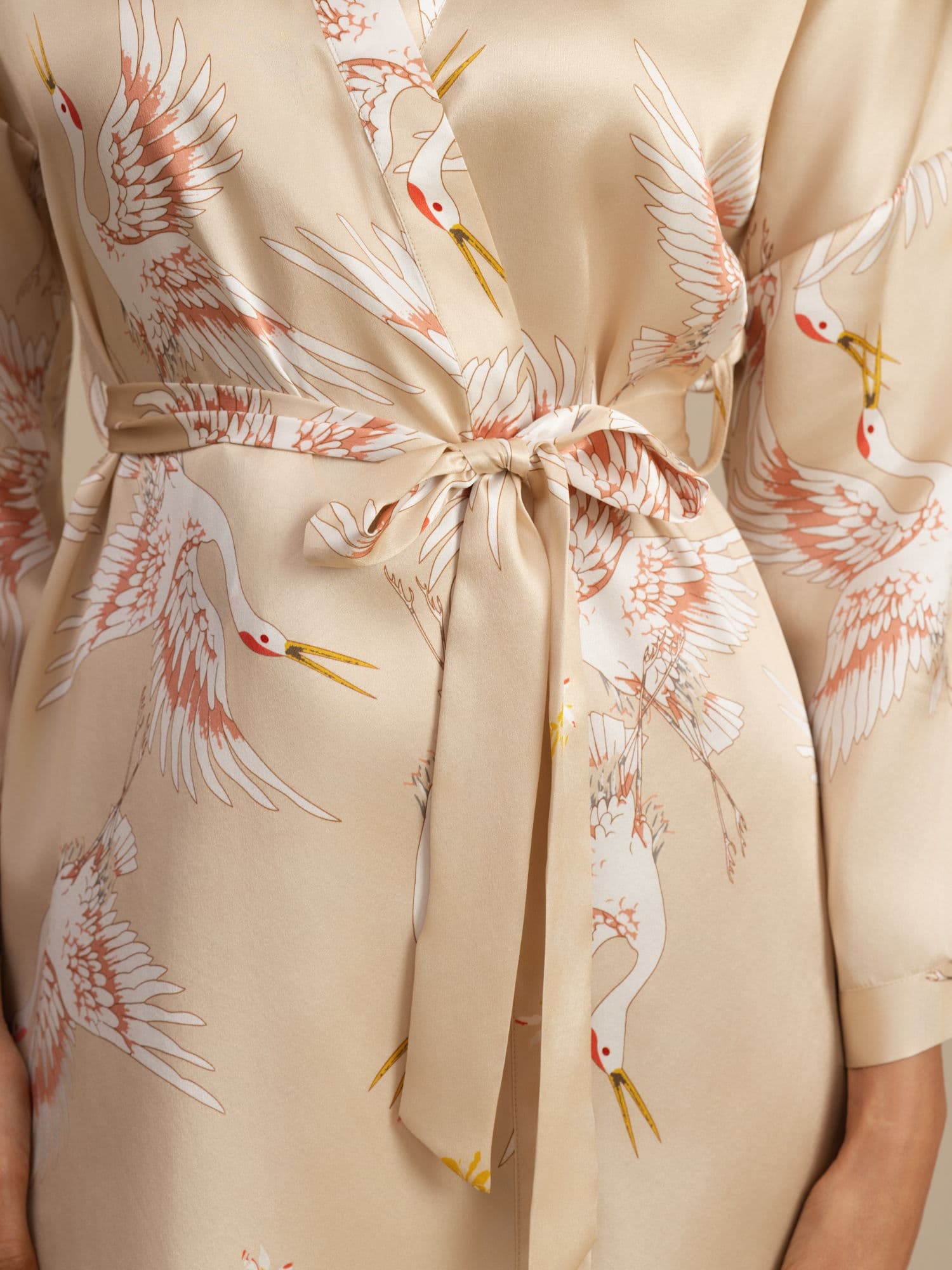 19Momme Damen Reine Seide Kranichdruck Kurz Kimono Bademantel Mit 3/4-Ärmeln - Image 44