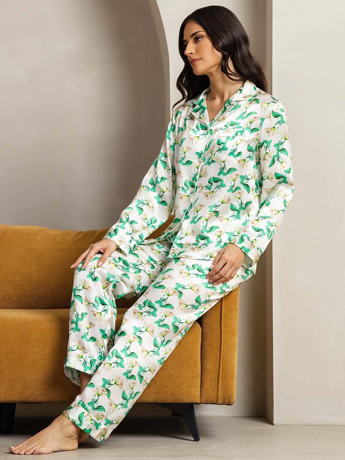 Damen Schlafanzug Aus Reiner Seide Mit Grünem Blumenmuster Und Langarm Mit Reverskragen - Image 5